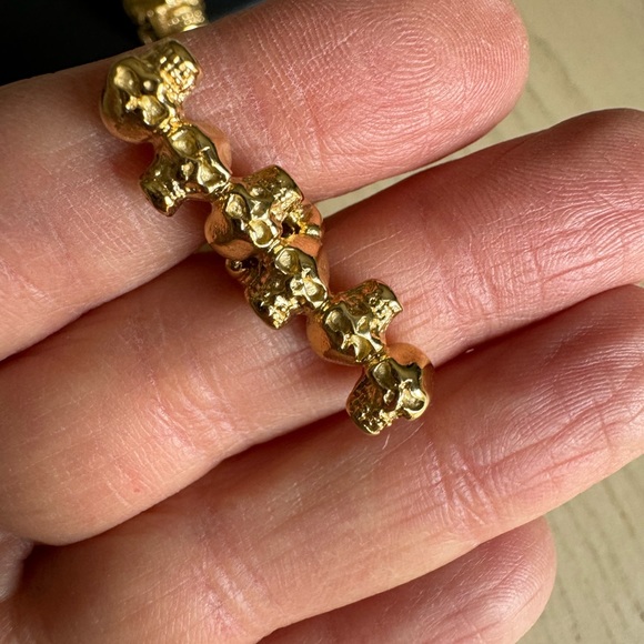 Gold toned skull bracelet - Picture 7 of 8